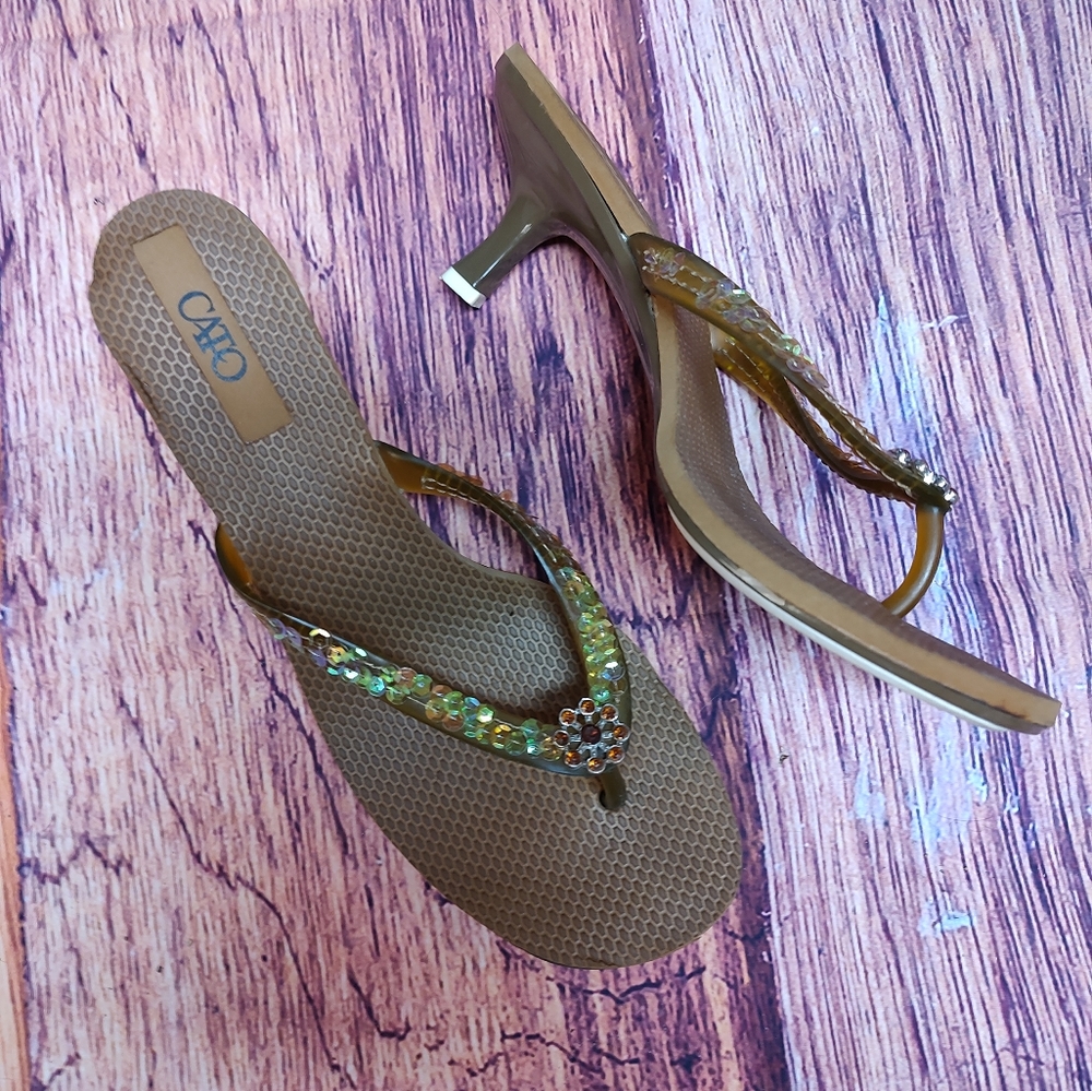 Cato brand size 10 kitten heel sandals